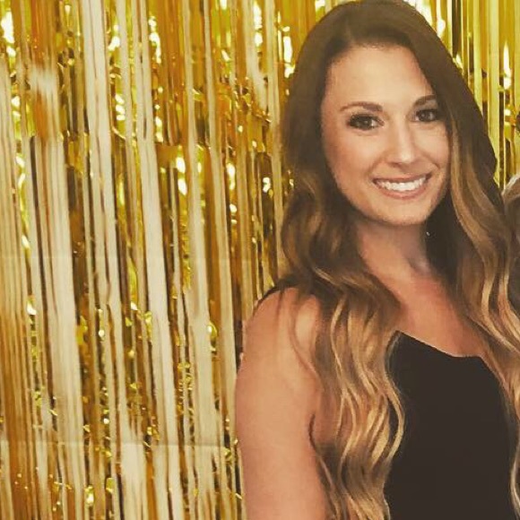 Profile Picture of . stephanie turner . (@stephturner90) on Poshmark