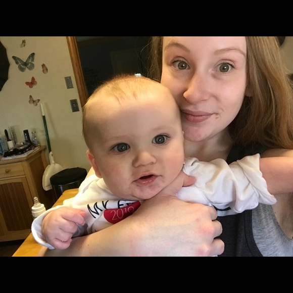 Profile Picture of Allison Bolden (@abolden911) on Poshmark