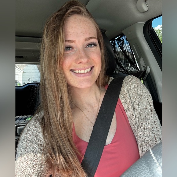 Profile Picture of Brianna Tappendick (@briannatapppp) on Poshmark