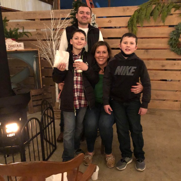 Profile Picture of Abby Kucera (@ajfenley) on Poshmark