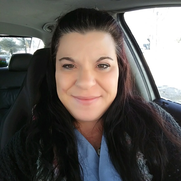 Profile Picture of Lisa Pfistner (@lisa344) on Poshmark