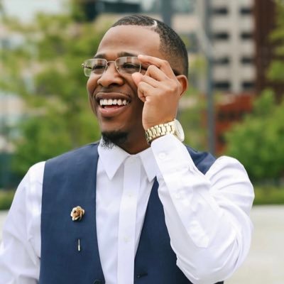 Profile Picture of Eddie Devon (@Tattoomylogo_) on Twitter