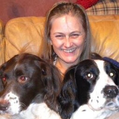 Profile Picture of Lynda Louise Barnett (@lilmo110) on Twitter