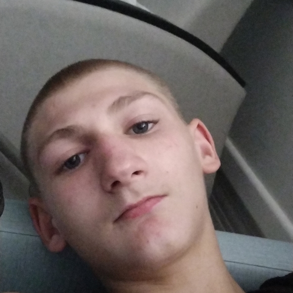 Profile Picture of Edward Fouraker (@edwardfouraker) on Poshmark
