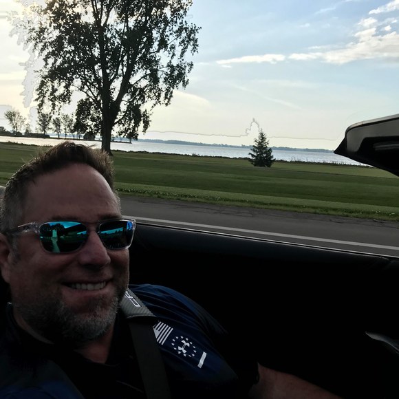 Profile Picture of Timmy Dee (@aira555033) on Poshmark