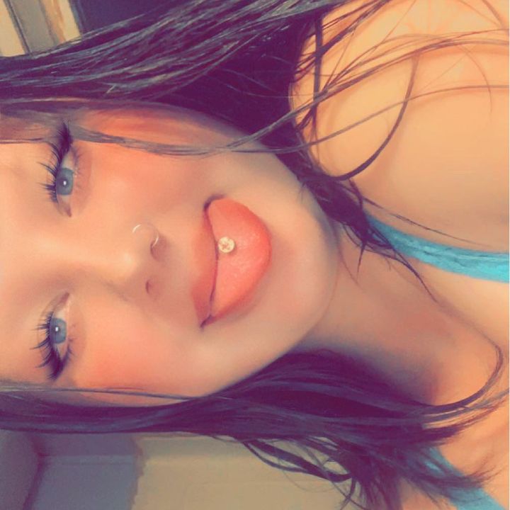 Profile Picture of alyssahouchin3 (@alyssahouchin3) on Tiktok