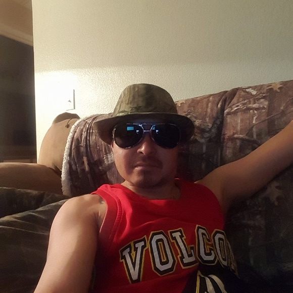 Profile Picture of Jason Hook (@choonuz) on Poshmark