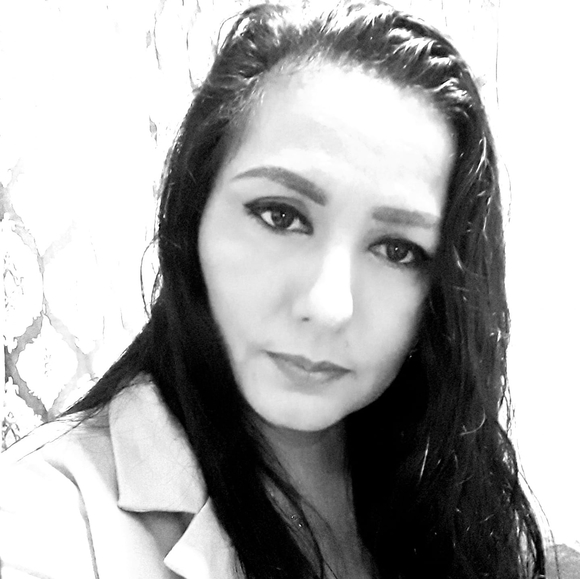 Profile Picture of Ester Castillo (@sujeyvicastillo) on Poshmark