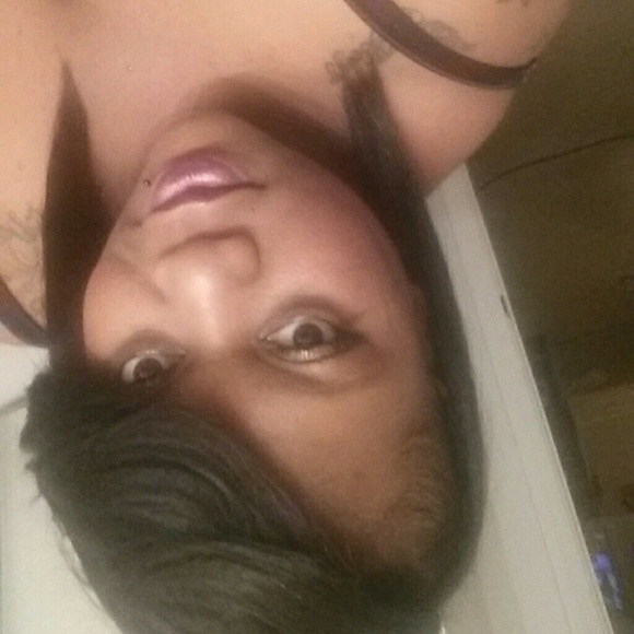 Profile Picture of Tamara Bird (@tamara24bird) on Poshmark