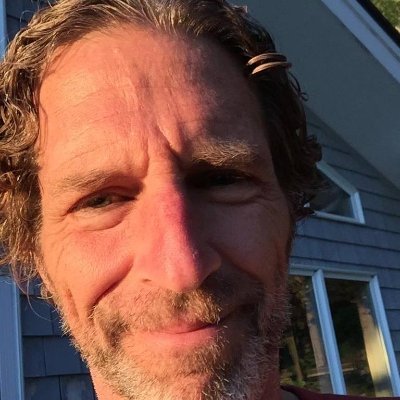 Profile Picture of Matthew Gilbert (@MatthewGilbert) on Twitter