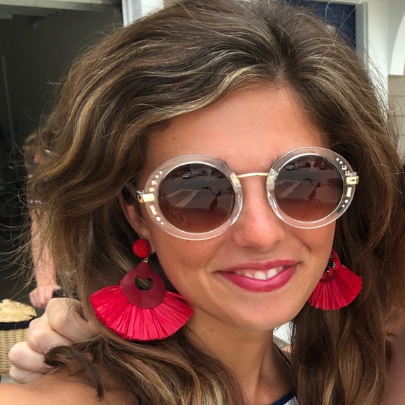 Profile Picture of Catherine Eatherly (@leatherl) on Poshmark