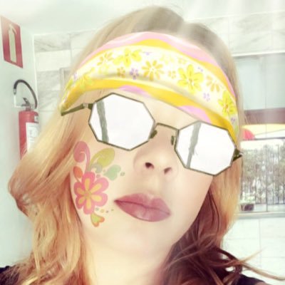 Profile Picture of Lucia Assis (@luciassis) on Twitter