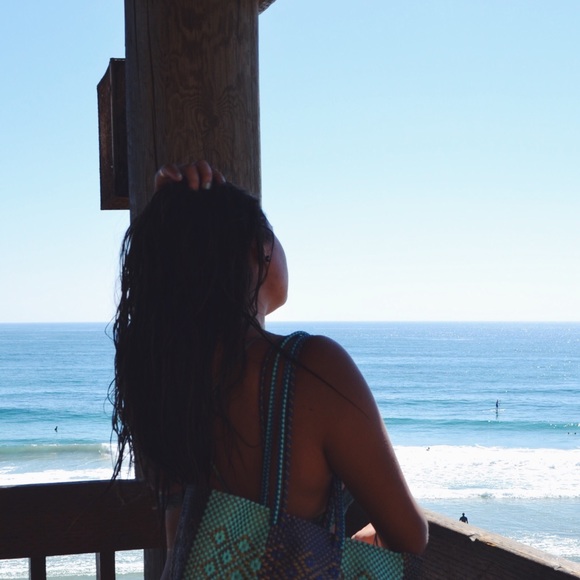 Profile Picture of Lucy Cline (@lucycline) on Poshmark