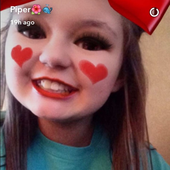 Profile Picture of Piper Jade (@piper_jade19) on Poshmark