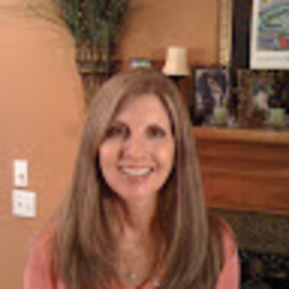 Profile Picture of Donna Addison (@daddison0827) on Poshmark