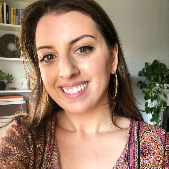 Camellia Sarmadi - Poshmark Profile Picture of Camellia Sarmadi (@csarmadi) on Poshmark