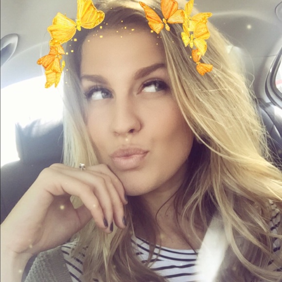 Profile Picture of Enida Krdzalić (@ekrdzalic) on Poshmark