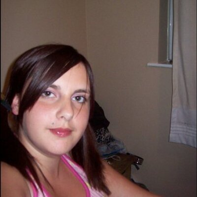 Profile Picture of Katie Critchley (@NoodleDoodle91) on Twitter