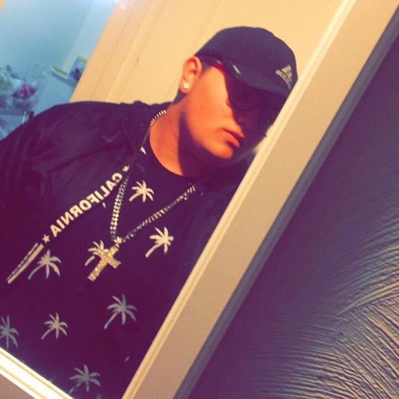 Profile Picture of Christian Febus (@cfeb77) on Poshmark