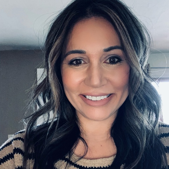 Profile Picture of Alisha Ramirez (@aramire2676) on Poshmark