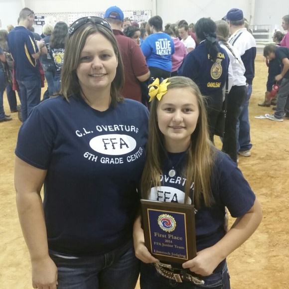 Profile Picture of Angel Siverling (@siverling2001) on Poshmark