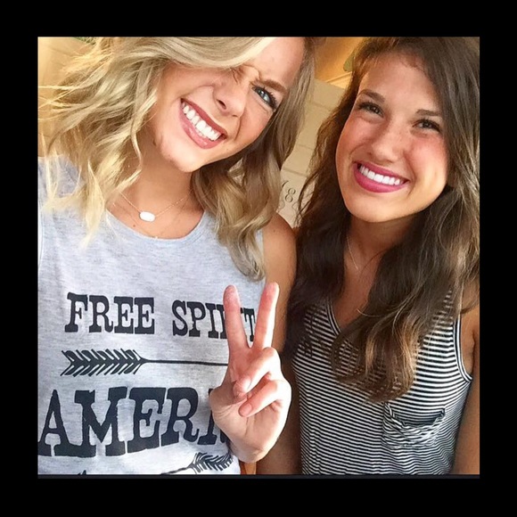 Profile Picture of Mcclaine Remus (@mcclaineremus) on Poshmark