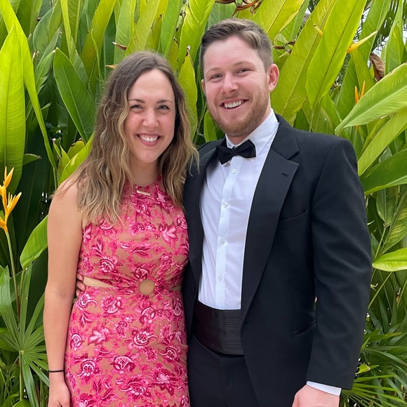 Amy Goubeaux - Poshmark Profile Picture of Amy Goubeaux (@ajdirksing) on Poshmark