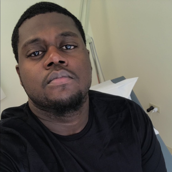 Profile Picture of Darryl Carr (@bigdarryl20) on Poshmark