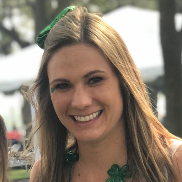 Megan Schoenberger - Poshmark Profile Picture of Megan Schoenberger (@mlschoenberger) on Poshmark