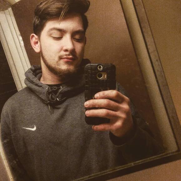 Profile Picture of Marcus Brunelle (@bronald44) on Poshmark