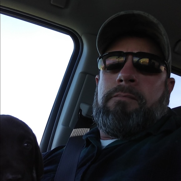 Profile Picture of Michael Abel (@michael_abel) on Poshmark