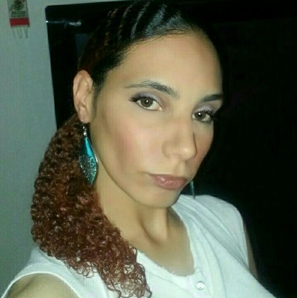 Profile Picture of Joann Hughes (@joann0091) on Poshmark