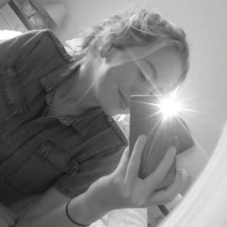 Profile Picture of Molly Royce-Dexter (@mollyrdexter) on Twitter