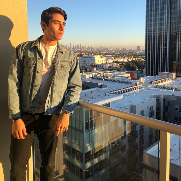Profile Picture of Omar Alkhateeb (@omar5ateeb) on Poshmark