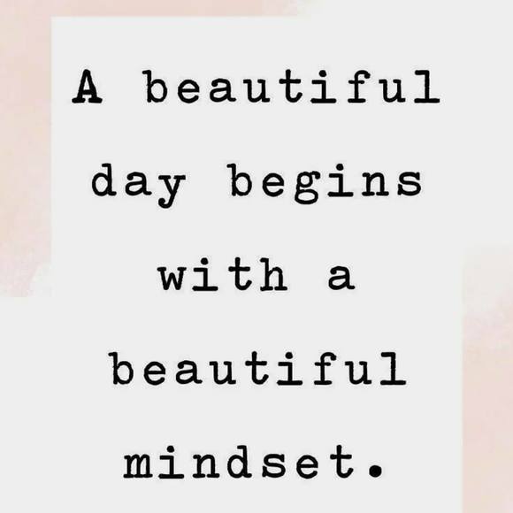 Profile Picture of Kerina Hernandez (@kerinahernandez) on Poshmark