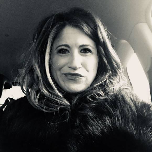 Profile Picture of Kelly Pilarski (@kpski) on Poshmark