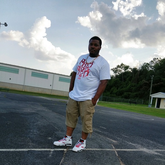 Profile Picture of Travis Little (@jamall29) on Poshmark