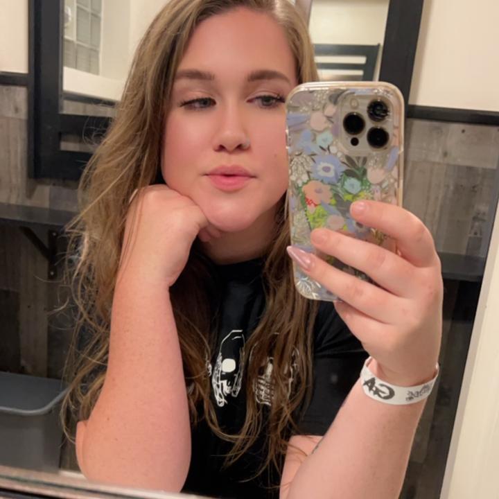 Profile Picture of Ariel Austin (@@a.ariel98) on Tiktok