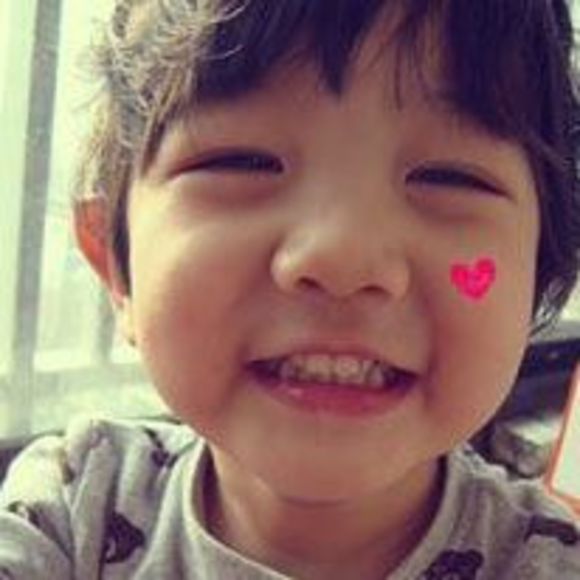 Profile Picture of Eric Cheng (@becktim) on Poshmark