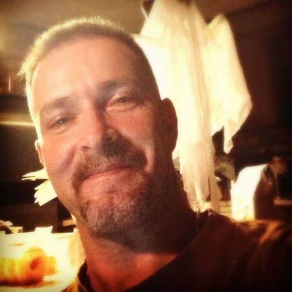 Profile Picture of Brian Roque (@brianroque) on Poshmark