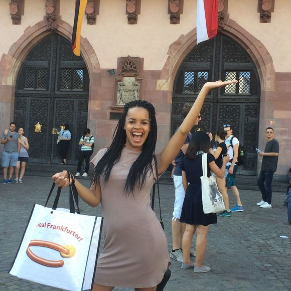 Profile Picture of Dominique Williams (@dominiquejoi12) on Poshmark