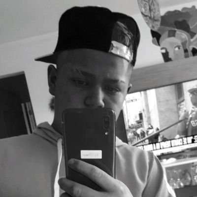 Profile Picture of Aaron Rosell (@Aaron34130038) on Twitter