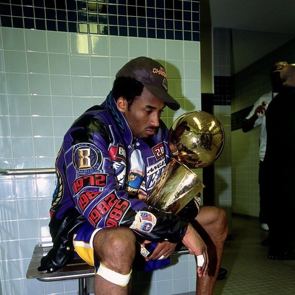 Profile Picture of Tristen Omeasoo (@tomeasoo1204) on Poshmark