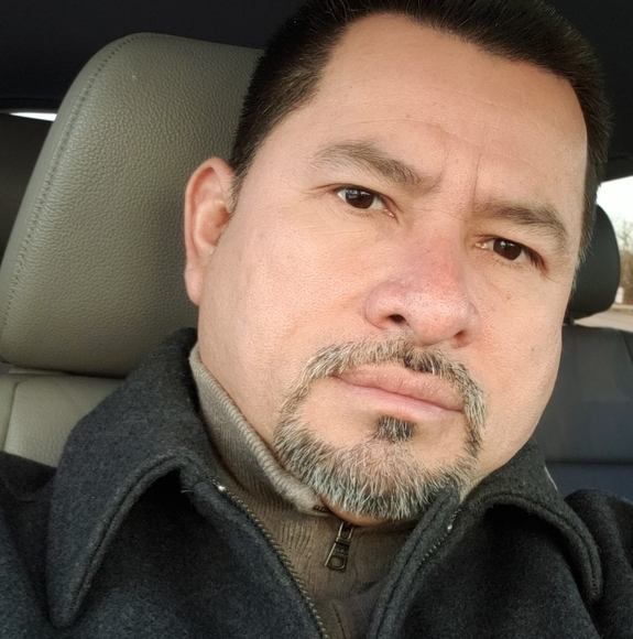 Profile Picture of Julio Rodriguez (@juliorod74) on Poshmark