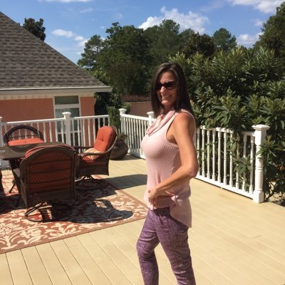 Profile Picture of JANET CUNNINGHAM (@IMRETTAGO) on Twitter