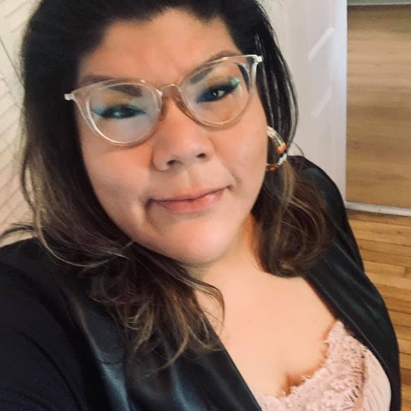 Profile Picture of Sylvie Ambroise (@sylvie_ambroise) on Poshmark