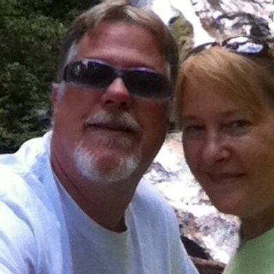 Profile Picture of Dean Dobbs (@serviceboydean) on Twitter