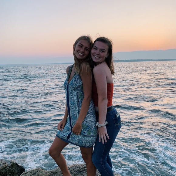 Profile Picture of Keelin Stahl (@keelinstahl) on Poshmark