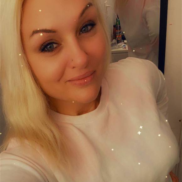 Profile Picture of Stephanie Marchese (@stephie3380) on Poshmark