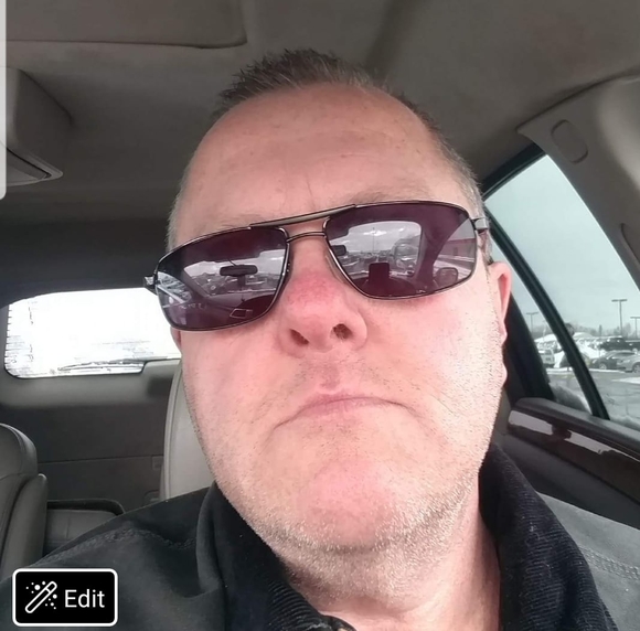 Profile Picture of Kevin Lewicki (@tollguy36) on Poshmark